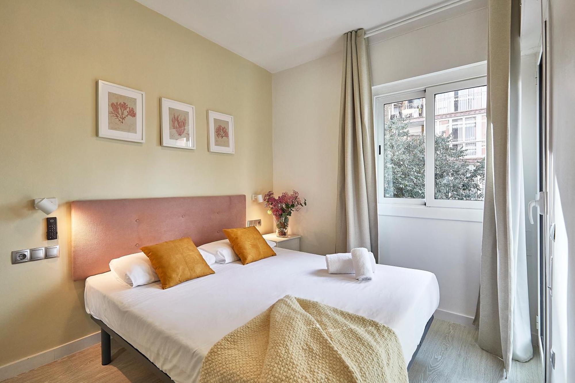 Apartament Bbarcelona Modern Eixample Flat *